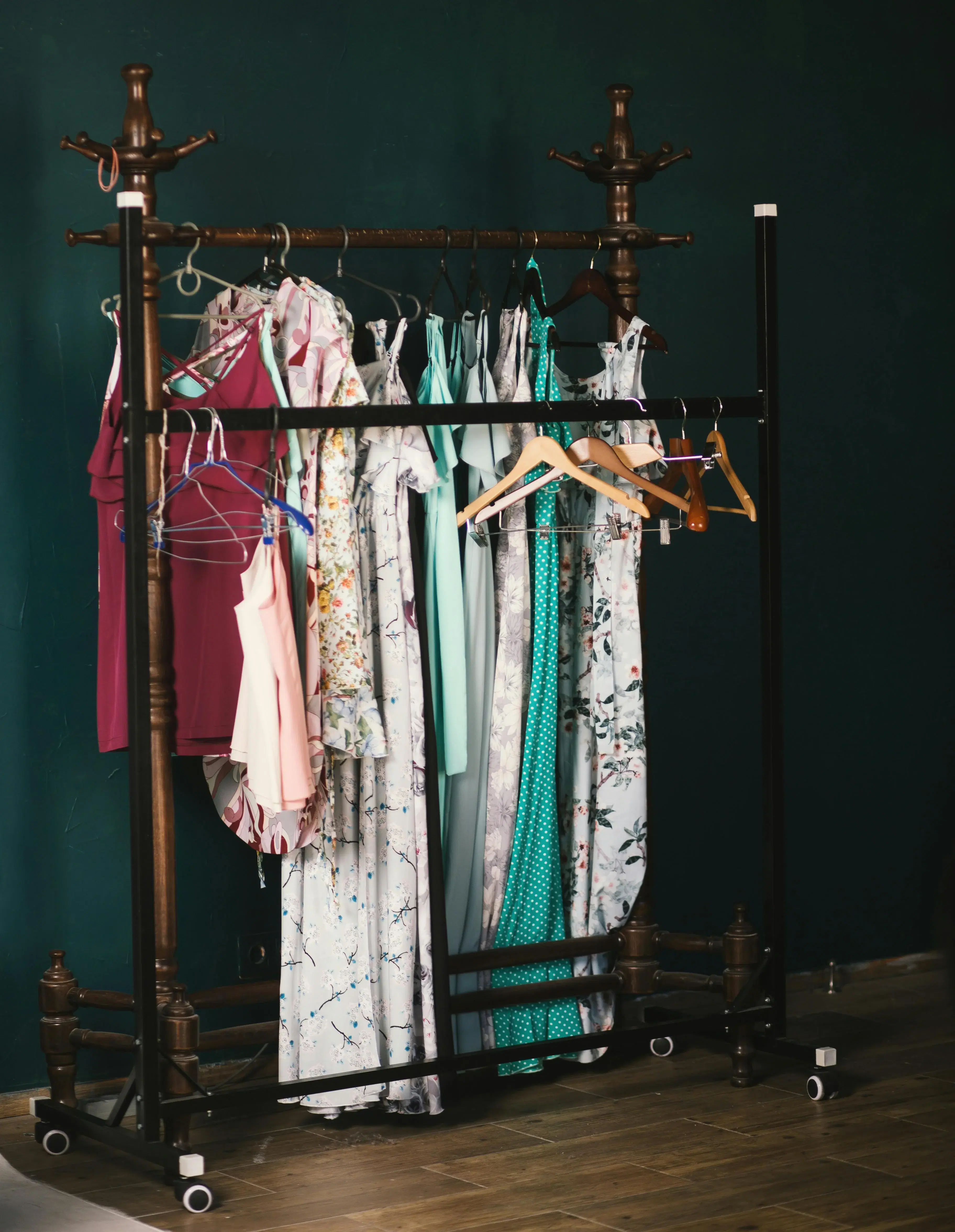Transform Your Closet With These Essential Capsule Wardrobe Pieces